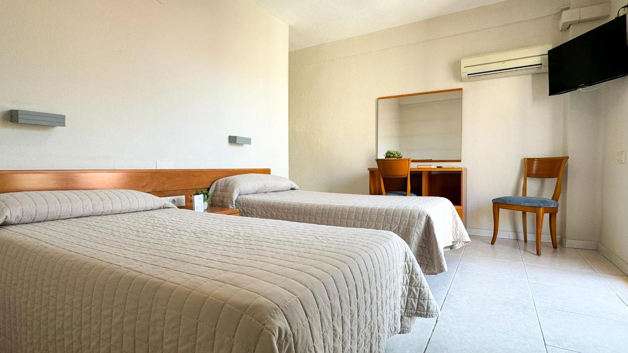 Hotel Safari Gandía Buitenkant foto